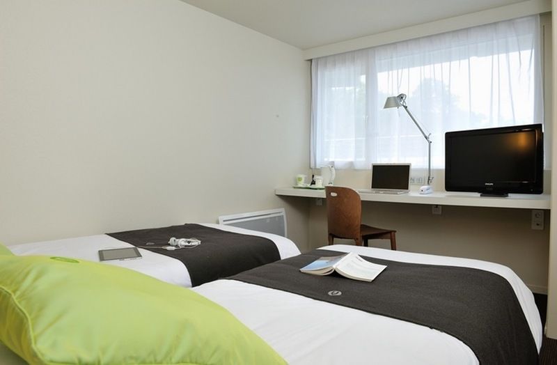 B&B Hotel Lorient Lanester Exteriör bild